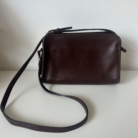 Vintage Coach Brown Mahogany Leather Sutton Zip Crossbody Shoulder Bag D9C-9814 - Picture 2 of 11